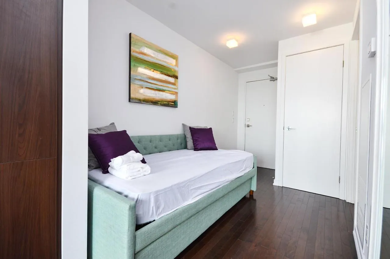 Downtown Toronto Condo Mins From Scotiabank Arena, Tiff, Cn Tower, Union, Mtcc