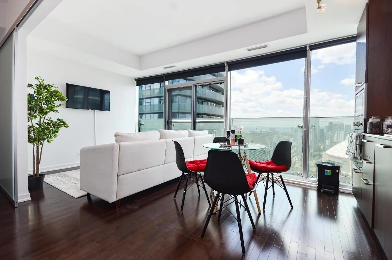 Apartment Downtown Toronto Condo Mins From Scotiabank Arena, Tiff, Cn Tower, Union, Mtcc
